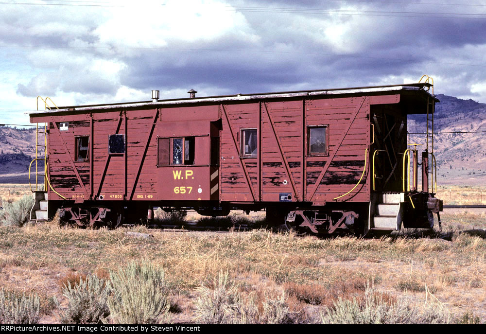 Ex Western Pacific bay window wood side caboose WP #657